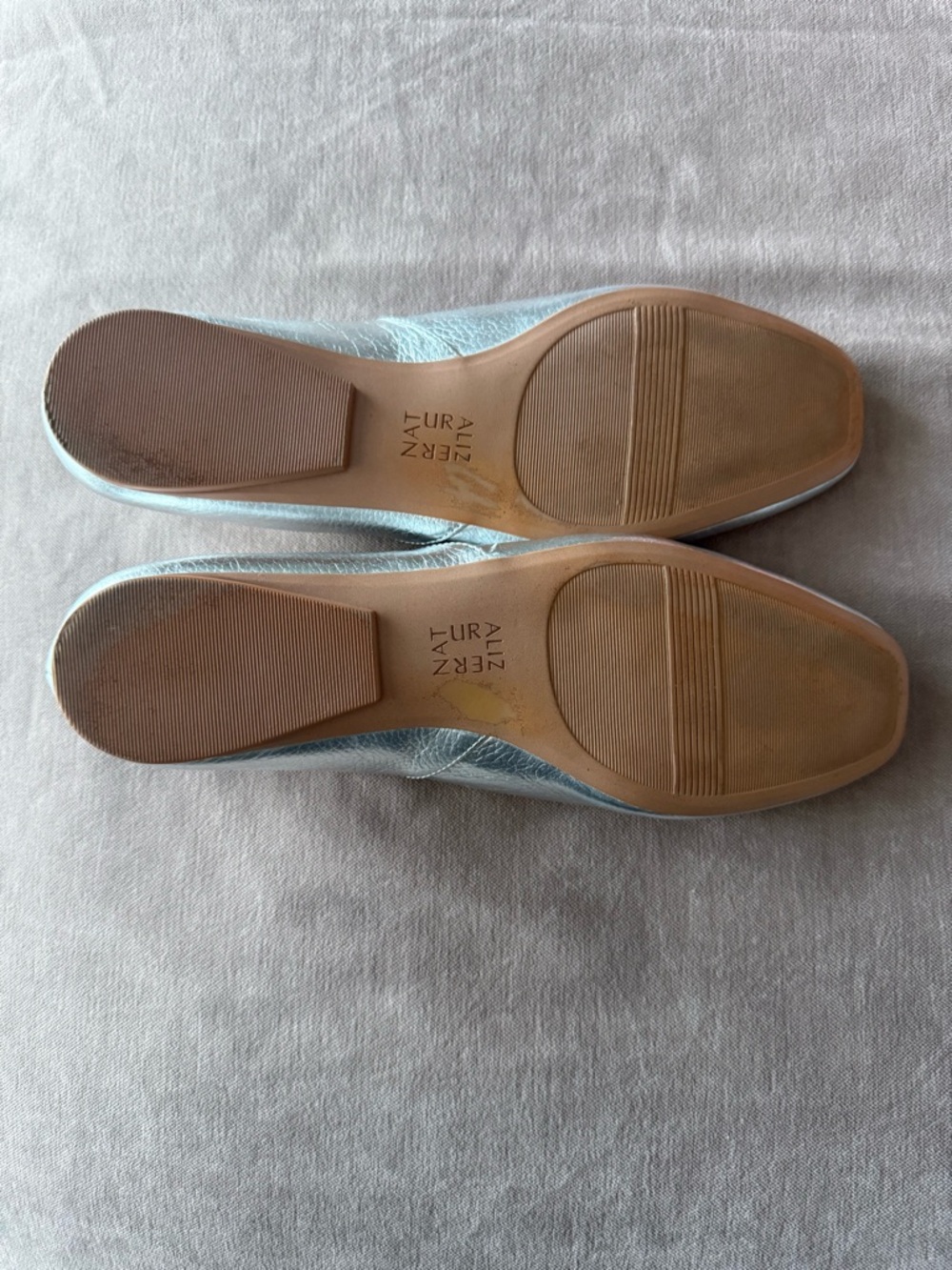 Naturalizer Cody Silver Metallic Leather Flats Size 8.5M - Picture 5 of 6